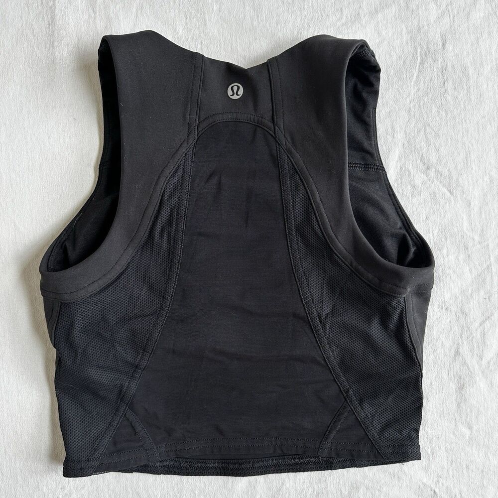 Lululemon Women Solid Black Mesh Panelled Training Shelf Tank Bra Crop Top 2